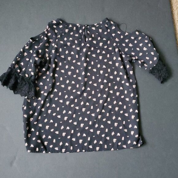 Anthropologie Floral Cold Shoulder Blouse - Picture 6 of 8